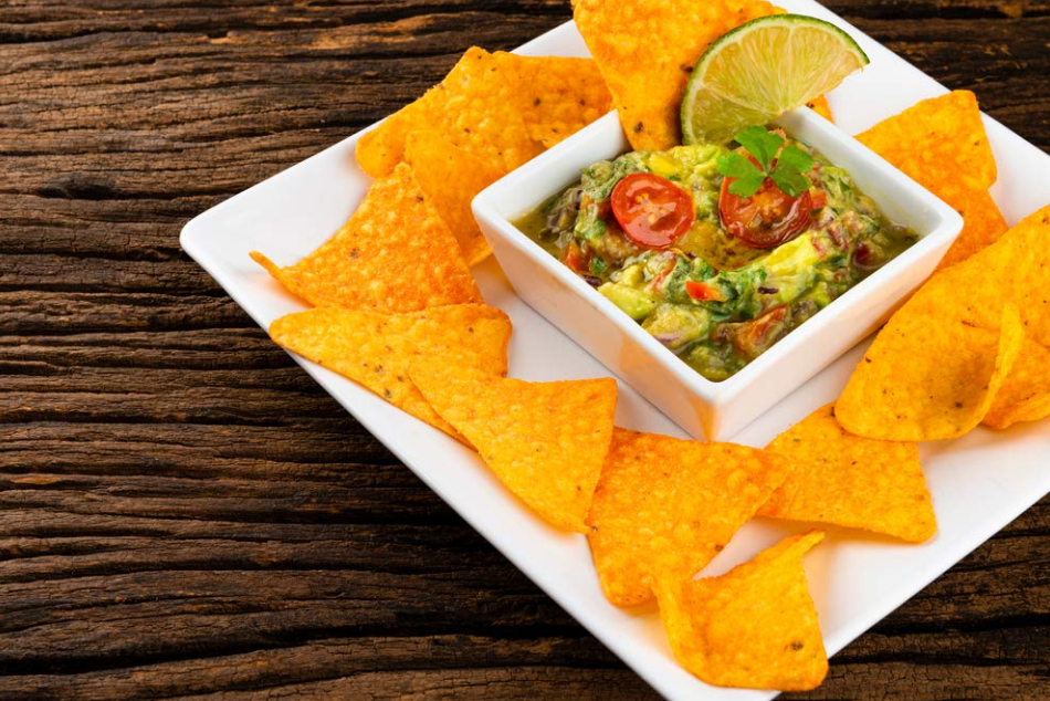 Tortilla Chips Nachos Snacks - Producto de El Salvador -  Diana - 3.52oz