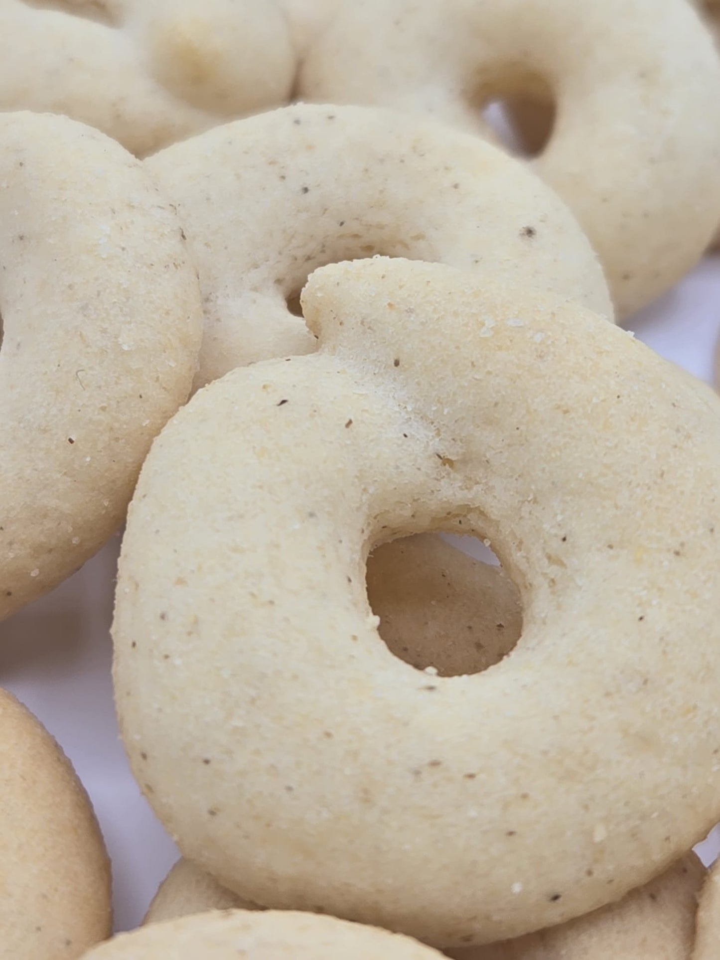 Rosquillas - Producto de Honduras / Cheesy Corn Rings - Río Grande - 2.5 oz