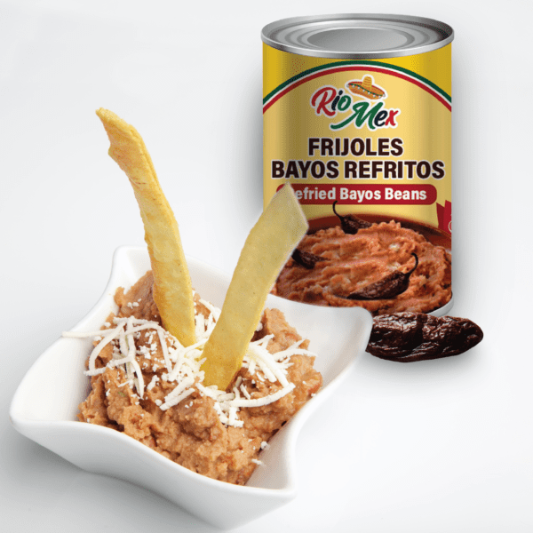 Frijol Bayo Refritos con Chipotle - Producto de México / Refried Bayo Beans - Riomex - 15 oz